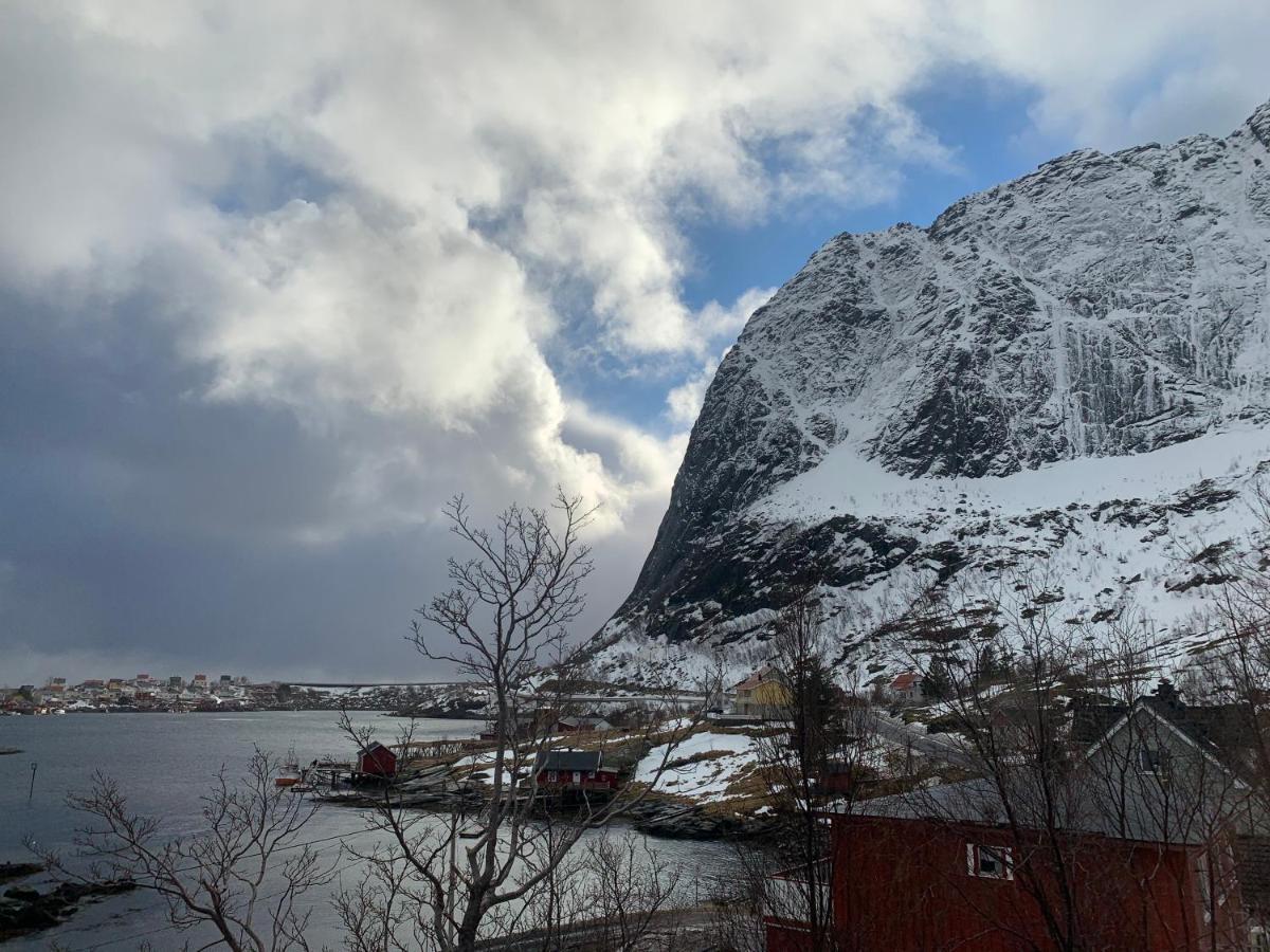 Apartments Reine Lofoten Bagian luar foto